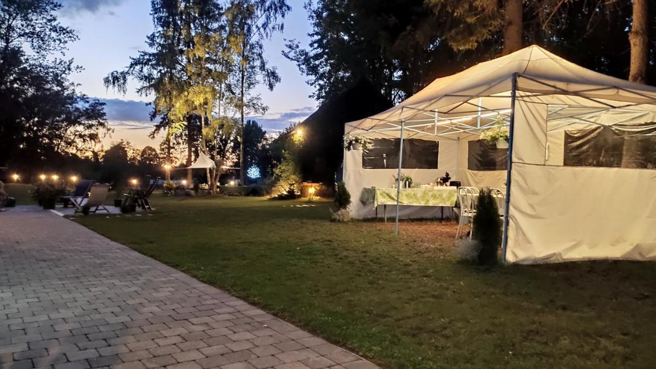 Villa Eden Basecles Exterior photo